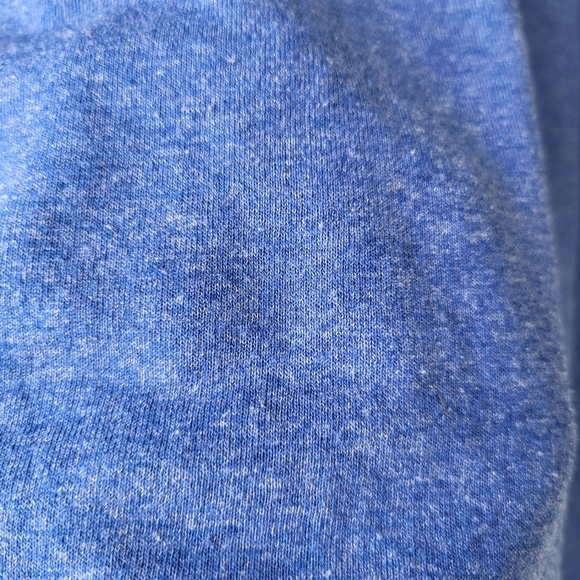 2/20$ Disney Store Captain Marvel blue short sleeve graffic worn out design Sz M - Picture 7 of 9